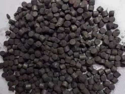 What are the types of catalysts used in hydrogen fuel cells?