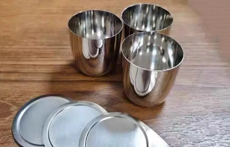 ¿Dónde encontrar crisoles de platino gastados?