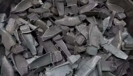 Лопатка турбины двигателя